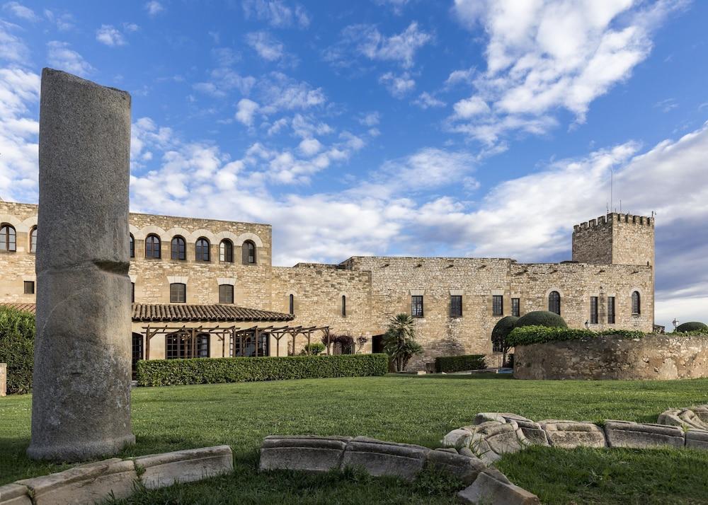 Parador De Tortosa Luaran gambar