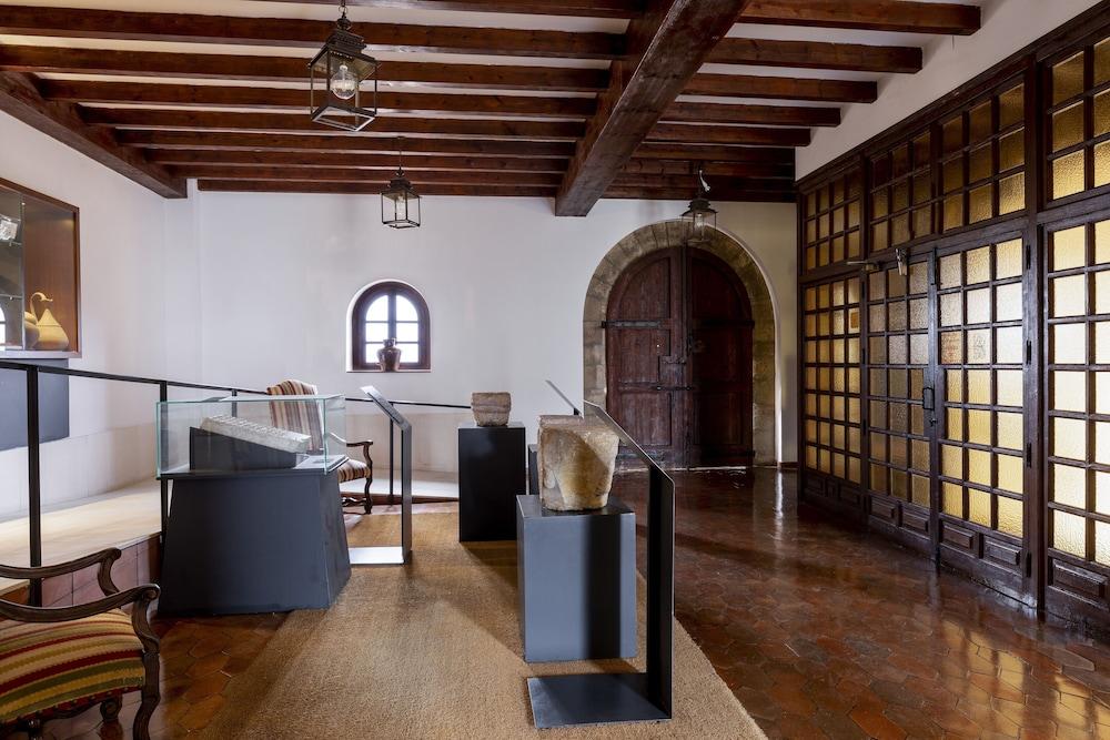 Parador De Tortosa Luaran gambar