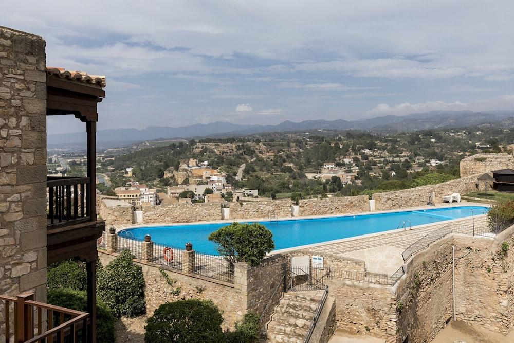 Parador De Tortosa Luaran gambar