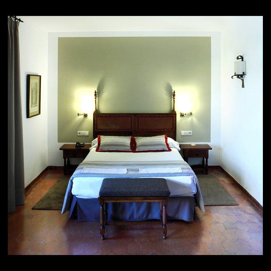 Parador De Tortosa Luaran gambar