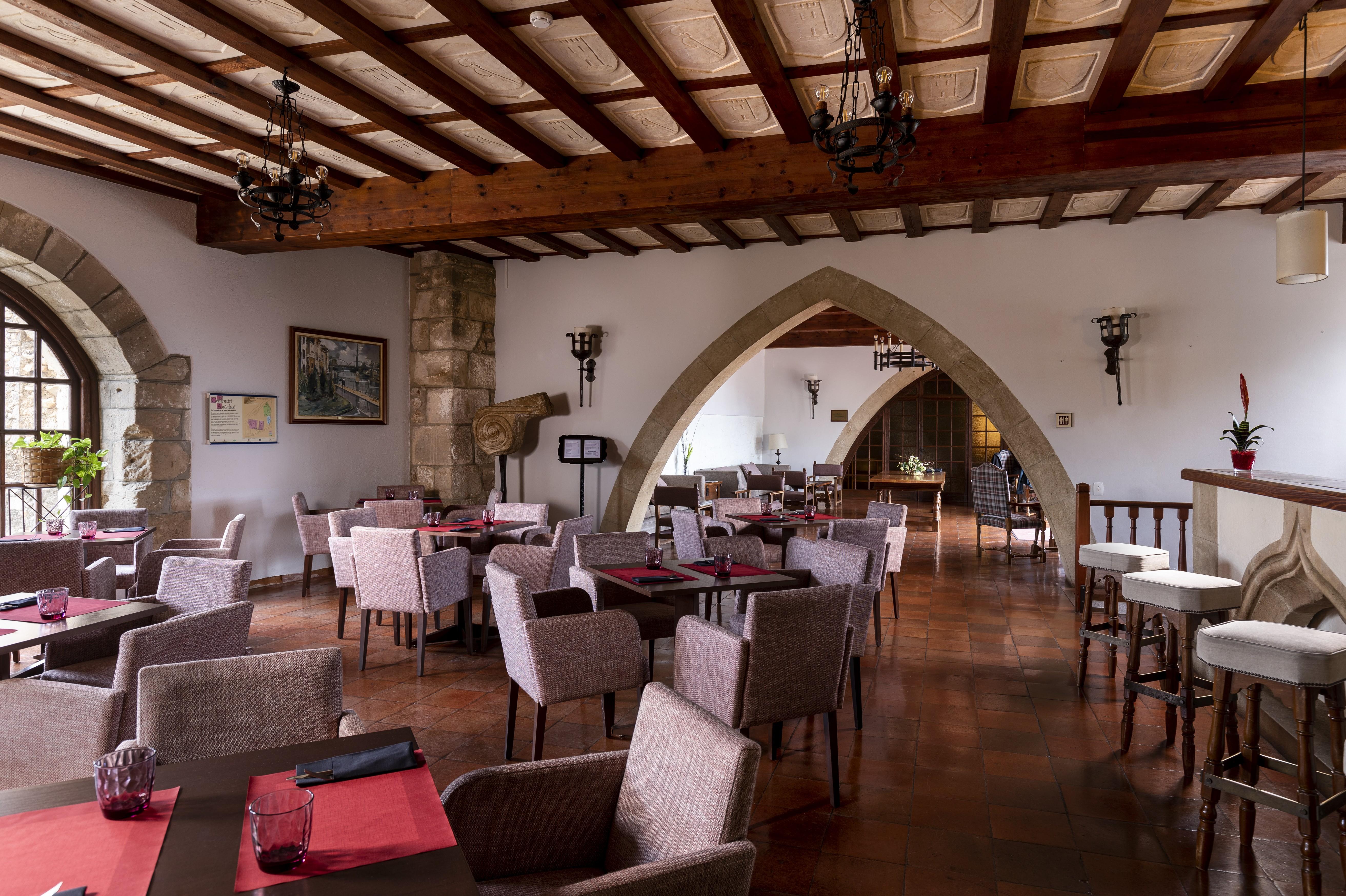 Parador De Tortosa Luaran gambar