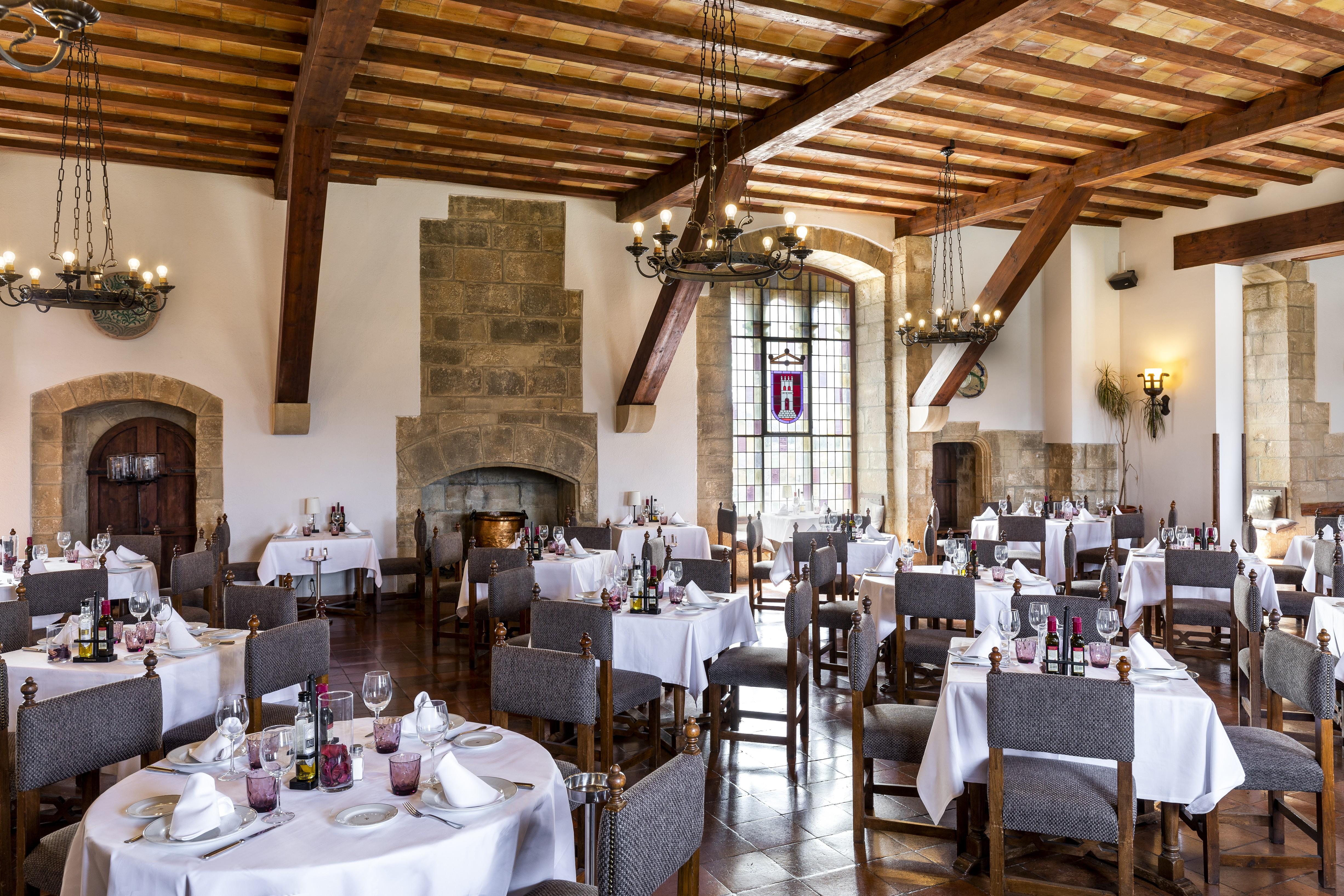 Parador De Tortosa Luaran gambar
