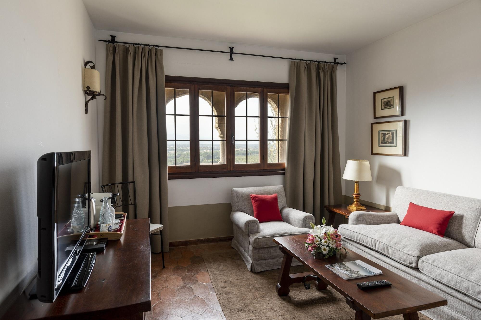 Parador De Tortosa Luaran gambar