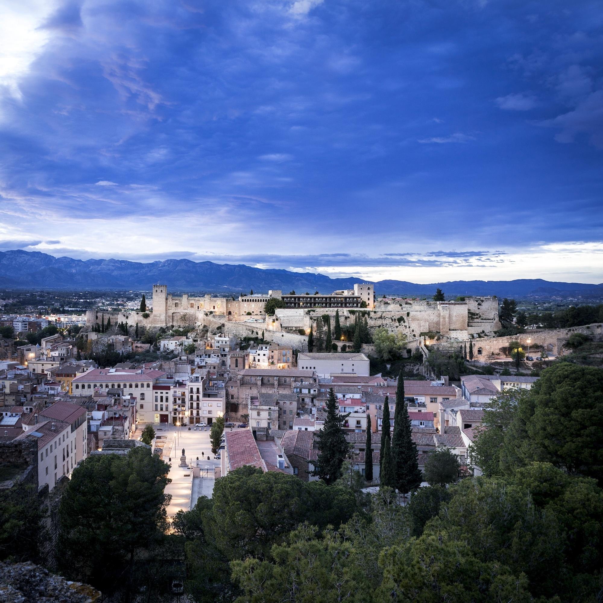 Parador De Tortosa Luaran gambar