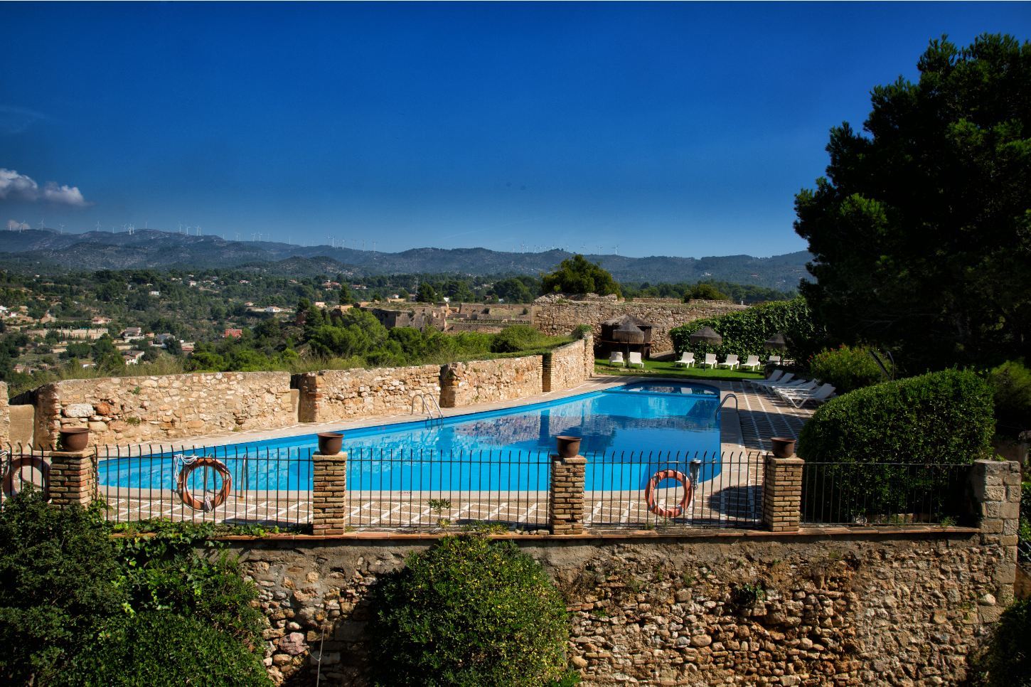 Parador De Tortosa Luaran gambar