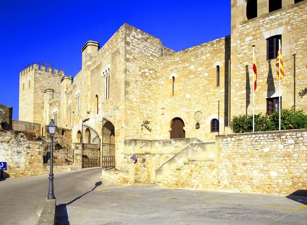 Parador De Tortosa Luaran gambar