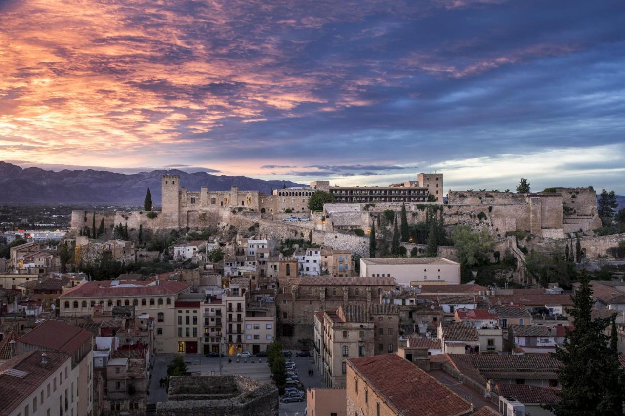 Parador De Tortosa Luaran gambar