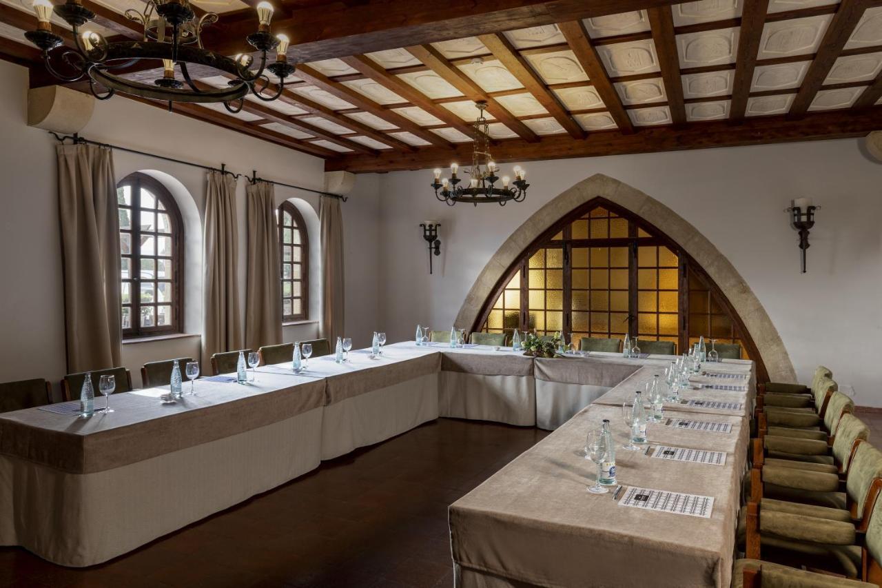 Parador De Tortosa Luaran gambar