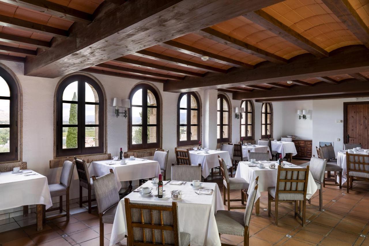 Parador De Tortosa Luaran gambar