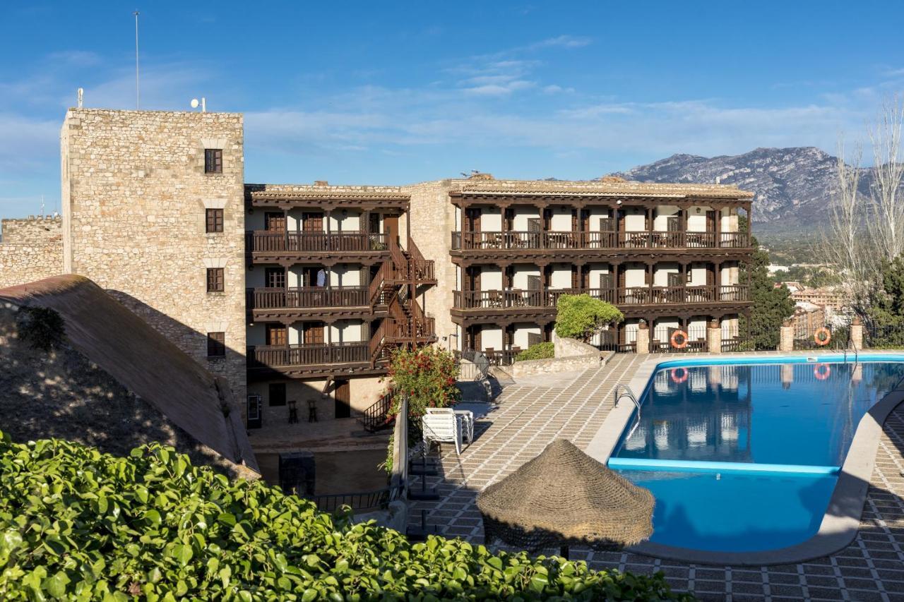 Parador De Tortosa Luaran gambar
